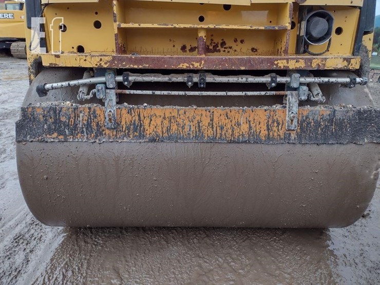2010-caterpillar-cb34xw-image-18
