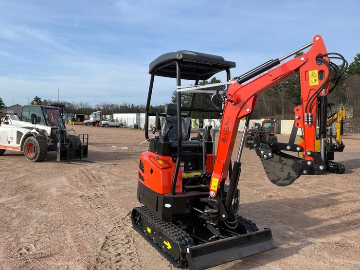 #5523-•-2026-cfg-ynt20-diesel-mini-excavator-image-6