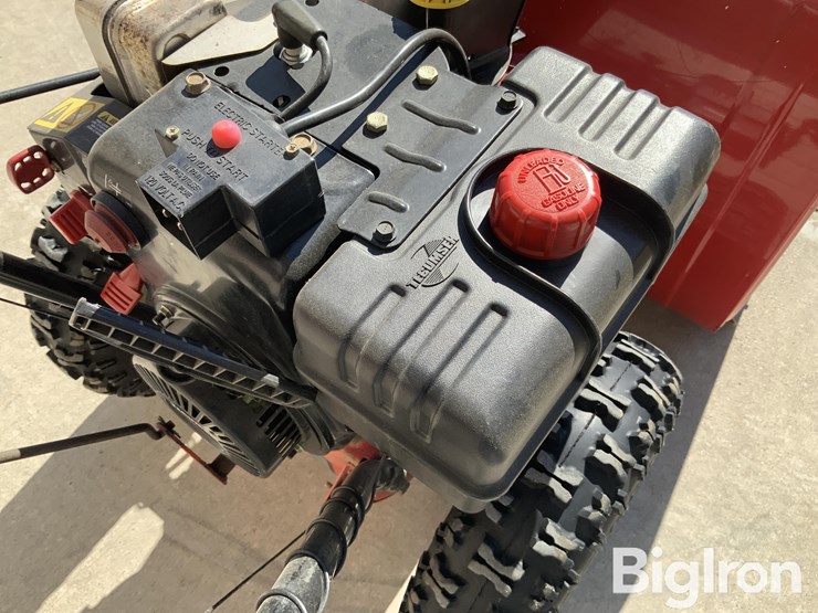 mtd-31be640f131-snow-blower-image-12