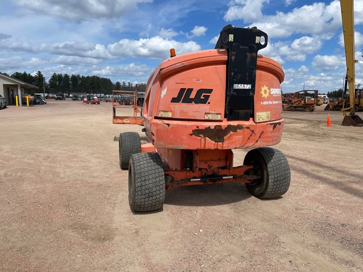 2016-jlg-400s-image-11