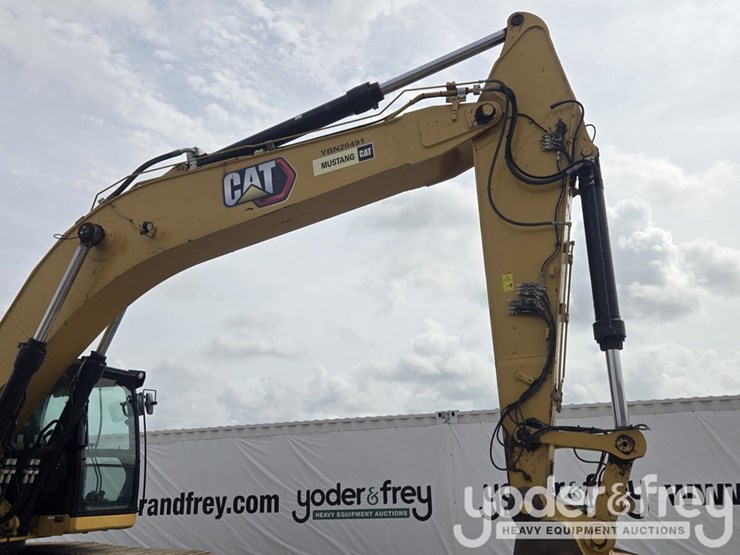 2021-caterpillar-336-image-34