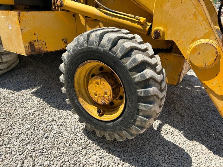 john-deere-310d-image-43