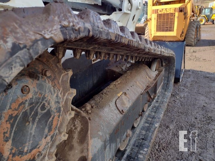 2019-bobcat-t770-image-32
