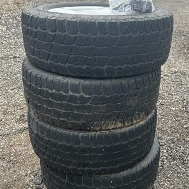 #43 • (4) Dodge Ram Rims & Tires