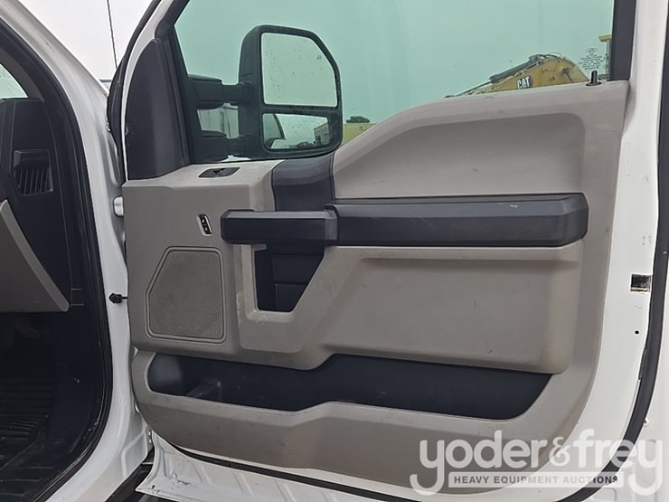 2017-ford-f250-image-44
