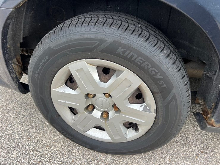2013-dodge-caravan-image-9