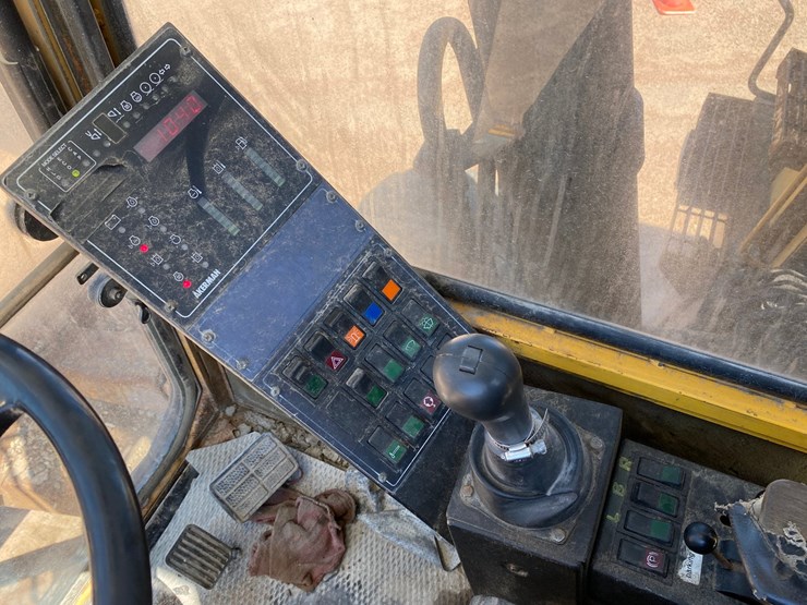 1996-akerman-ew200-image-41