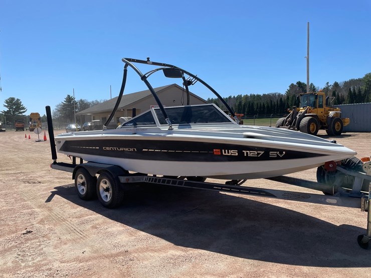#1565-•-1989-ski-centurion-falcon-19'-ski-boat-(has-reg-card)-image-4