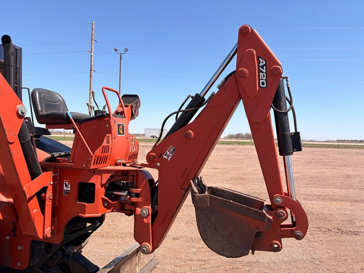 2008-ditch-witch-rt75-image-27