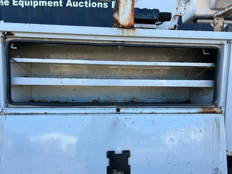 2016-international-durastar-4300-image-24