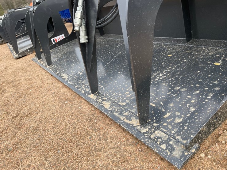 #4129-•-84"-jct-smooth-edge-grapple-bucket-image-8