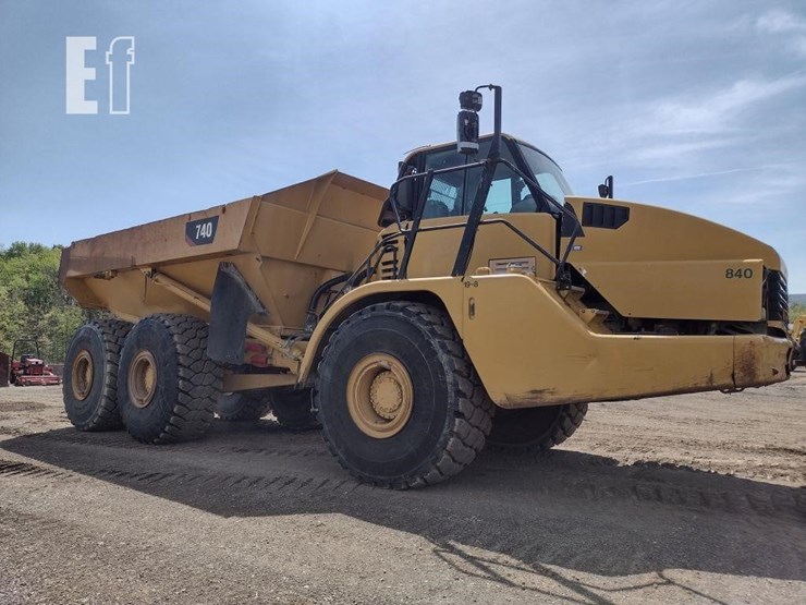 2007-caterpillar-740-image-3