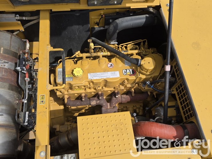 2021-caterpillar-336-image-83
