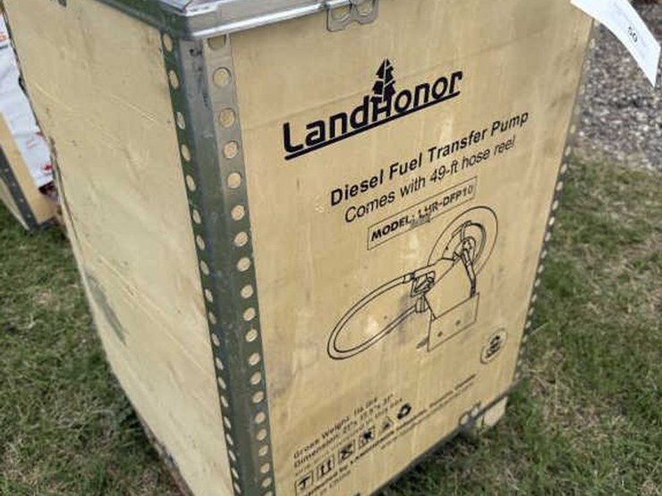#50-•-diesel-fuel-transfer-pump-w/-49'-hose-reel-image-1