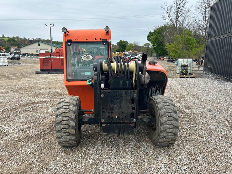 2015-jlg-g5-18a-image-3
