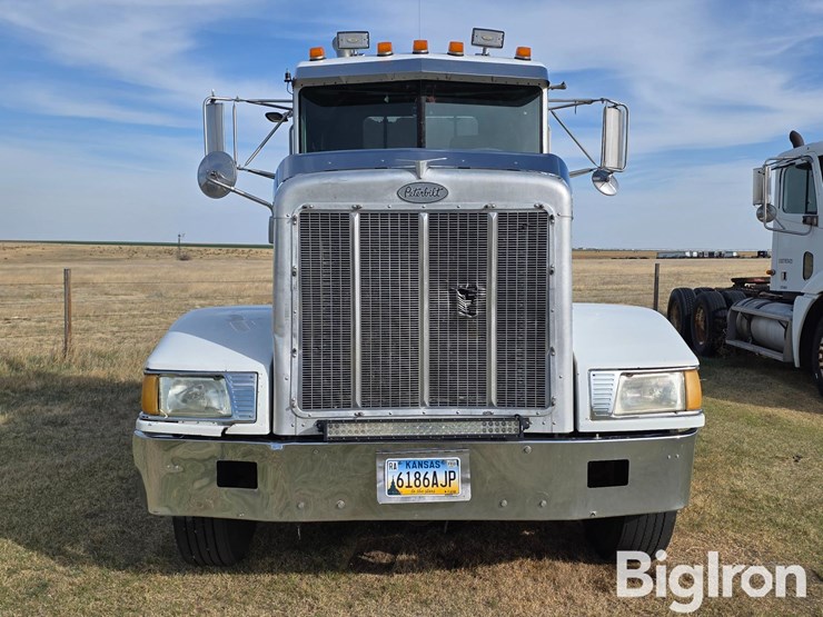 1999-peterbilt-377-image-2