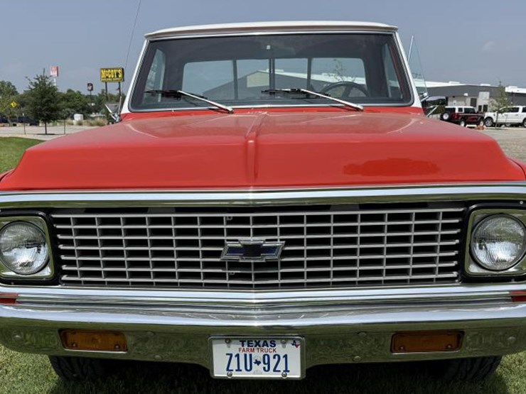 1972-chevrolet-custom-deluxe-image-3
