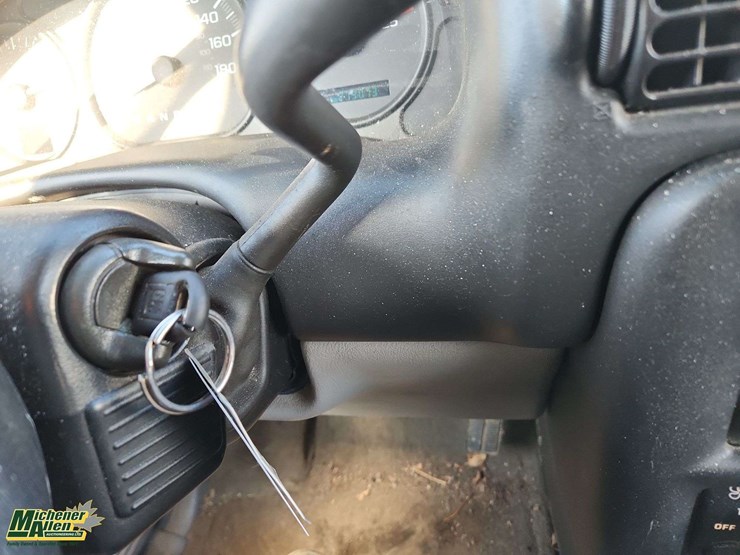 2001-chevrolet-venture-ls-image-12
