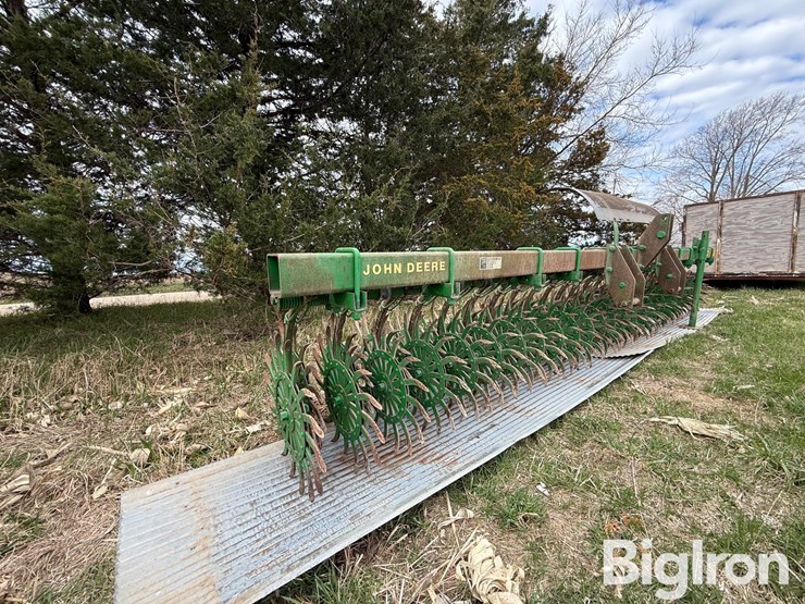 1991-john-deere-400-image-3