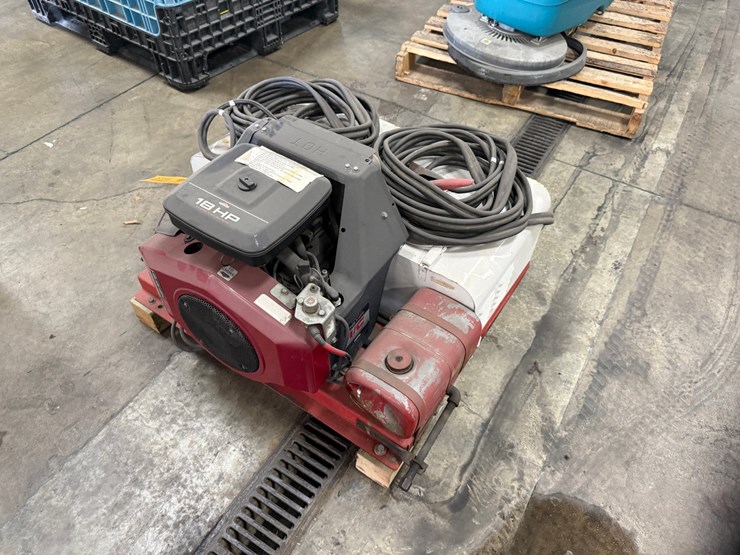 #2056-•-jump-start-unit-dual-tank-image-1