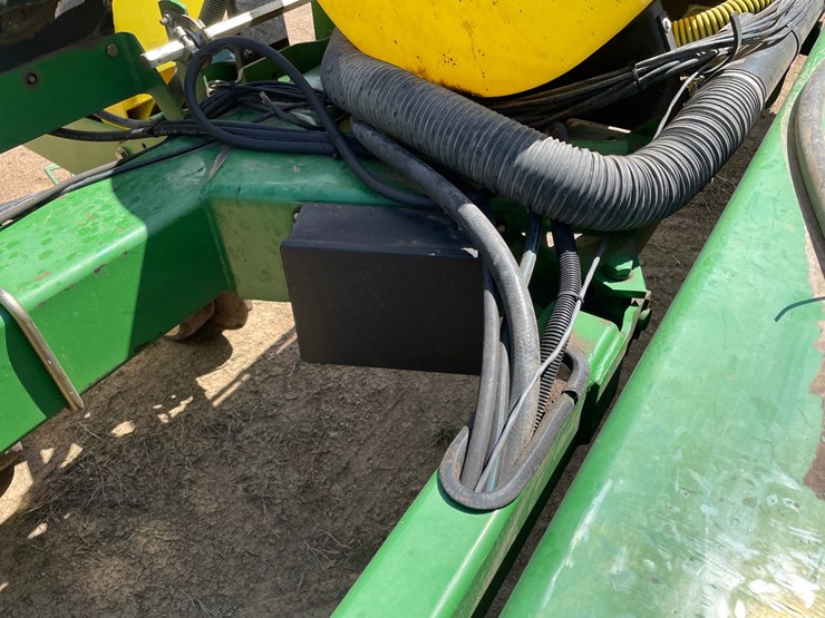 john-deere-7200-image-51