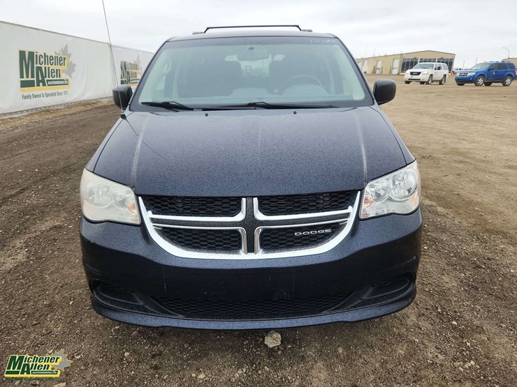 2011-dodge-grand-caravan-image-9