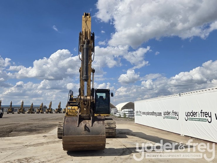 2021-caterpillar-336-image-9
