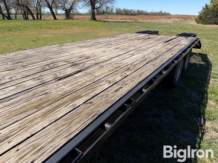 2013-pj-flatbed-image-15