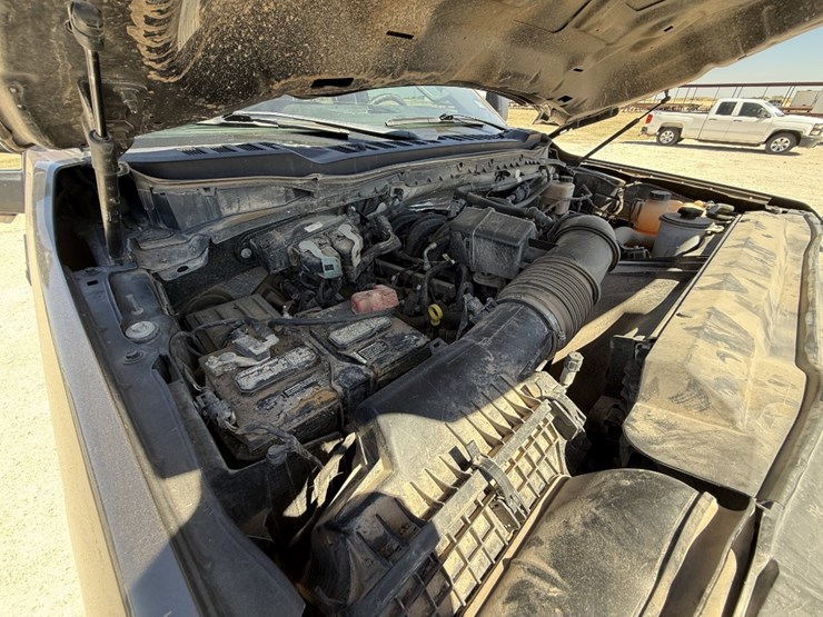 2023-ford-f250-image-23