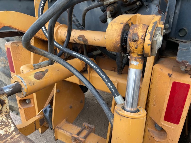 1996-case-570l-xt-image-25