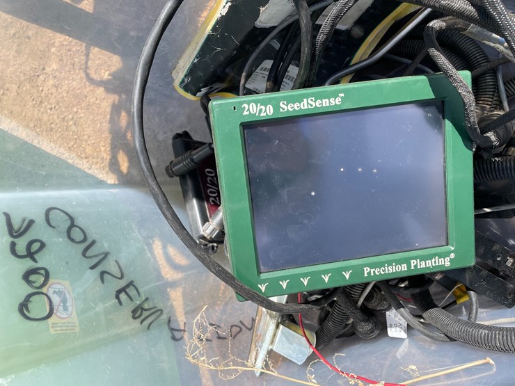 john-deere-7200-image-64