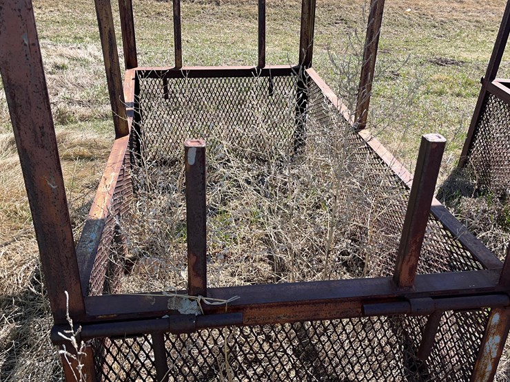 scaffolding-on-carring-cage.-image-2