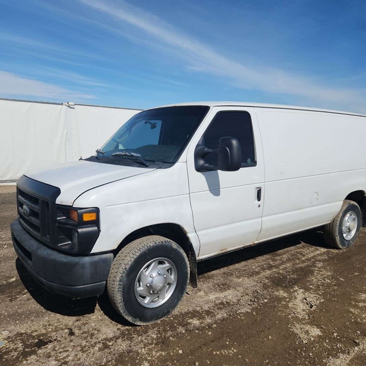2010 FORD CARGO