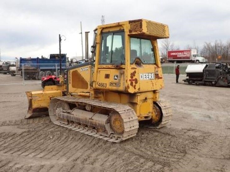 2002-deere-650h-lt-image-7