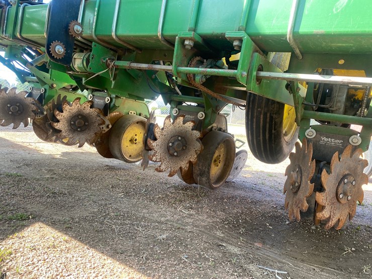 john-deere-7200-image-23