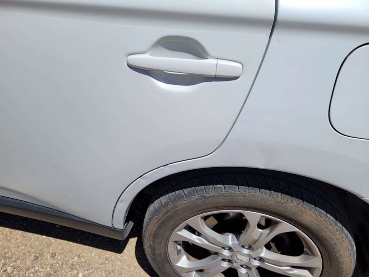 2014-mitsubishi-outlander-image-13