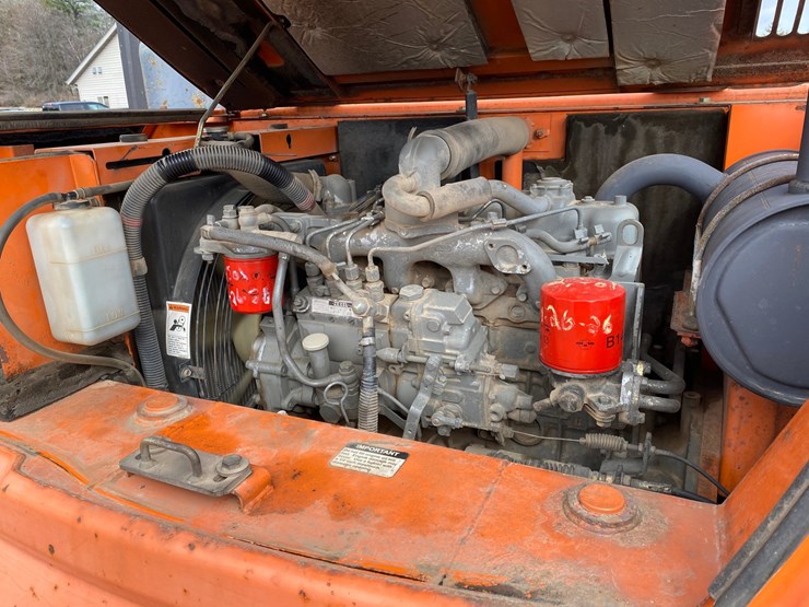 2005-hitachi-zx80-image-41