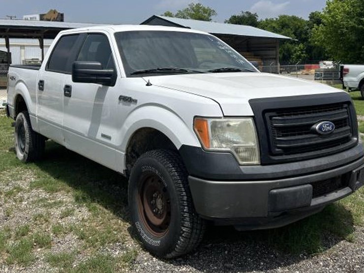 2014-ford-f150-xl-image-3