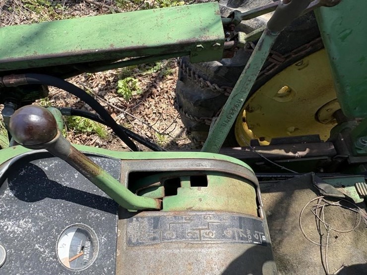 john-deere-3020-image-10