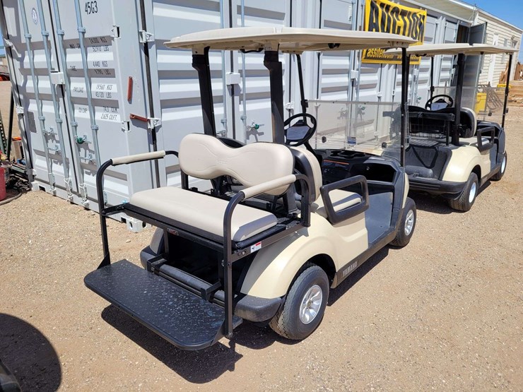 yamaha-4-seat/convertible-flatbed-golf-cart-image-4