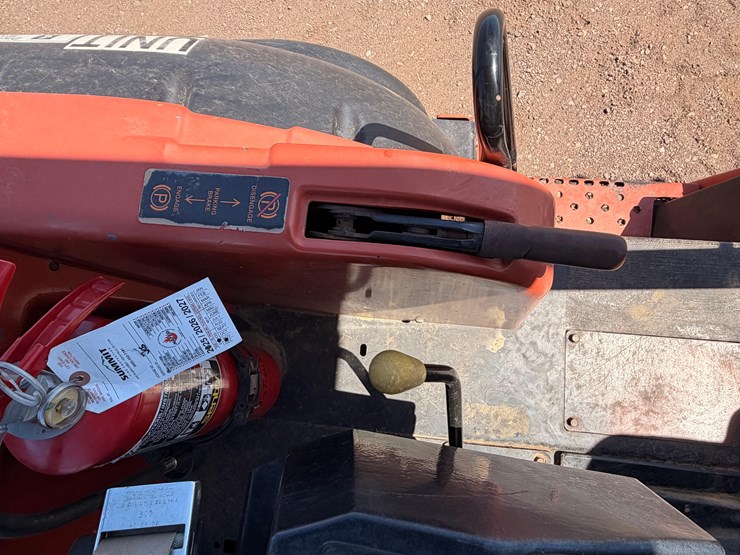 2008-ditch-witch-rt75-image-53