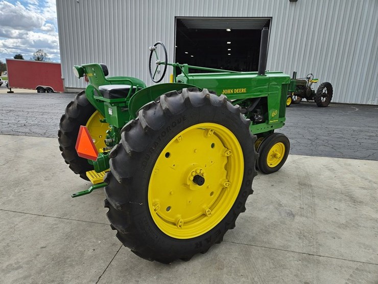 1955-john-deere-60-image-5