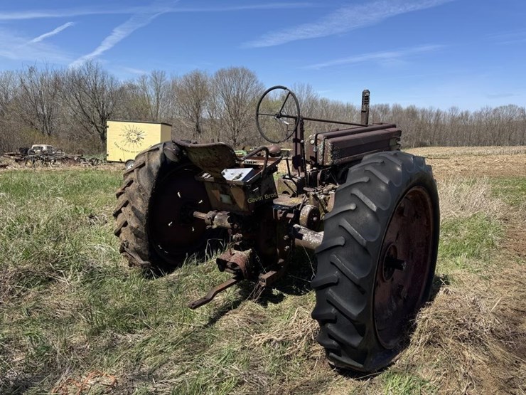 john-deere-b-image-9