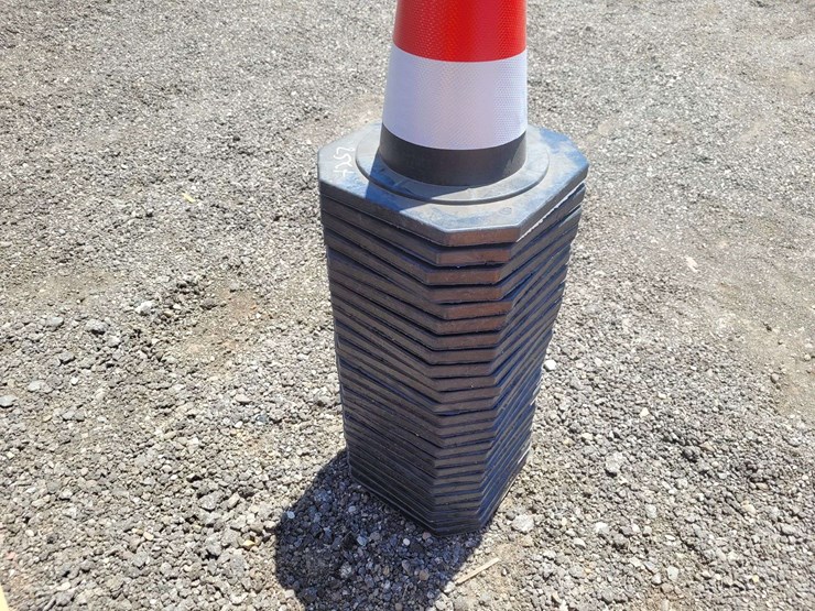 (25)-traffic-cones-image-2