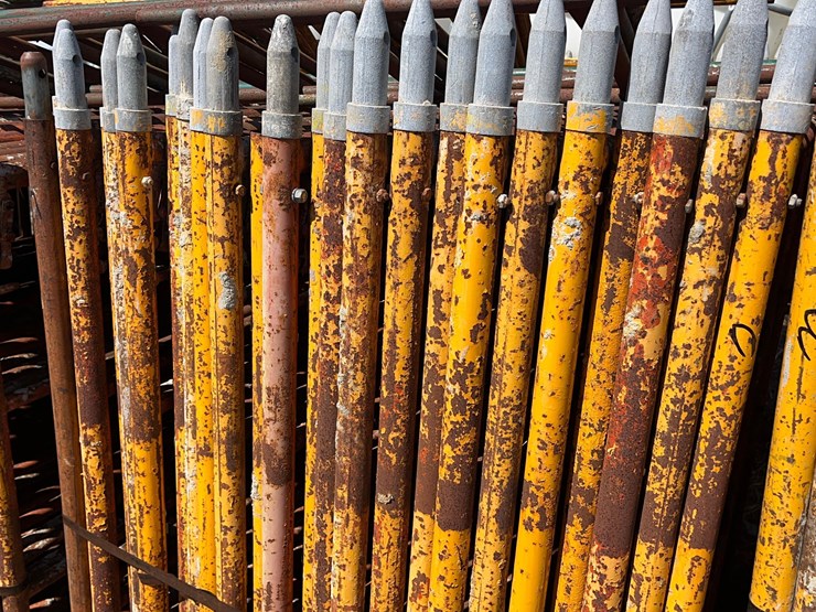 scaffolding-on-carring-cage.-image-1
