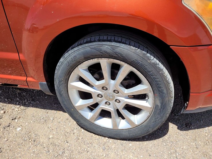 2010-dodge-caliber-image-3