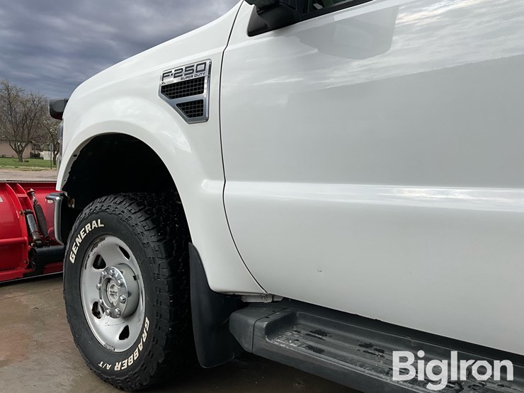 2010-ford-f250-image-16