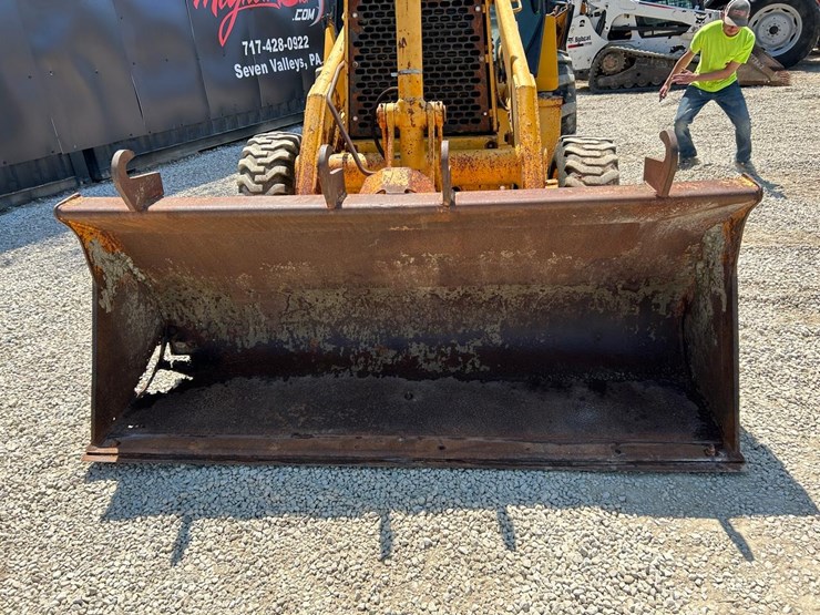 john-deere-310d-image-9