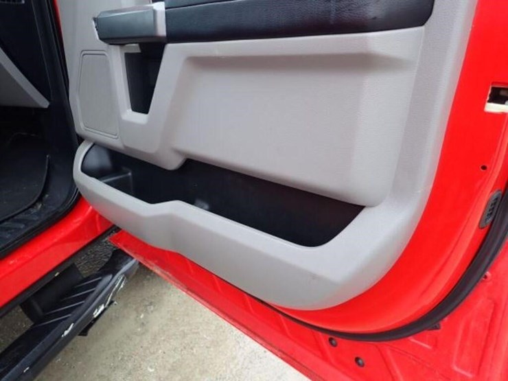 2017-ford-f250-xlt-image-52