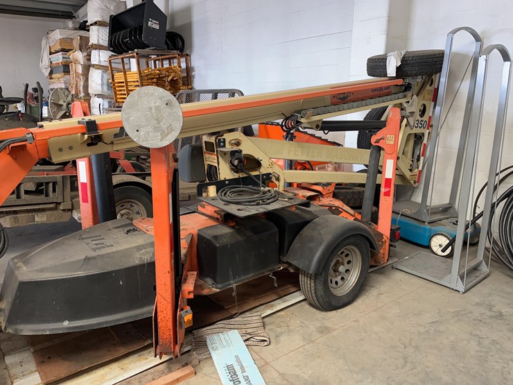 2008-jlg-t350-manlift-image-3